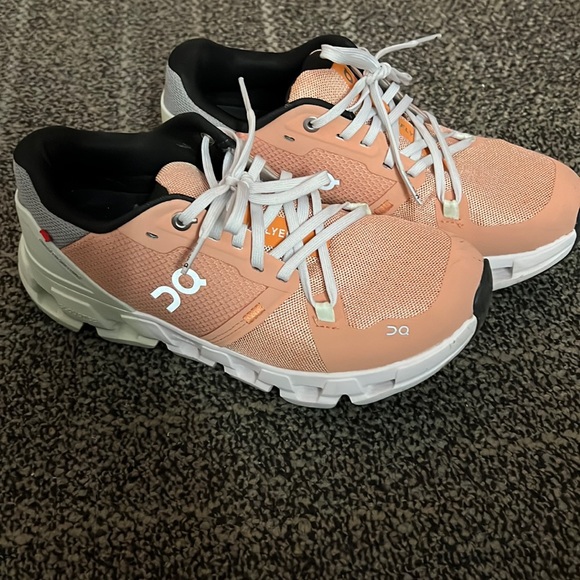 On Running Shoes On Cloud Tennis Shoes Poshmark